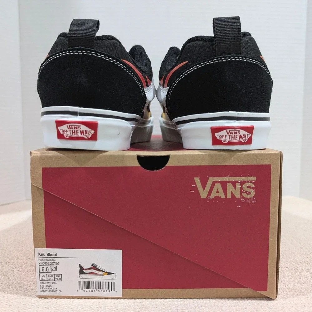 Vans nib knu